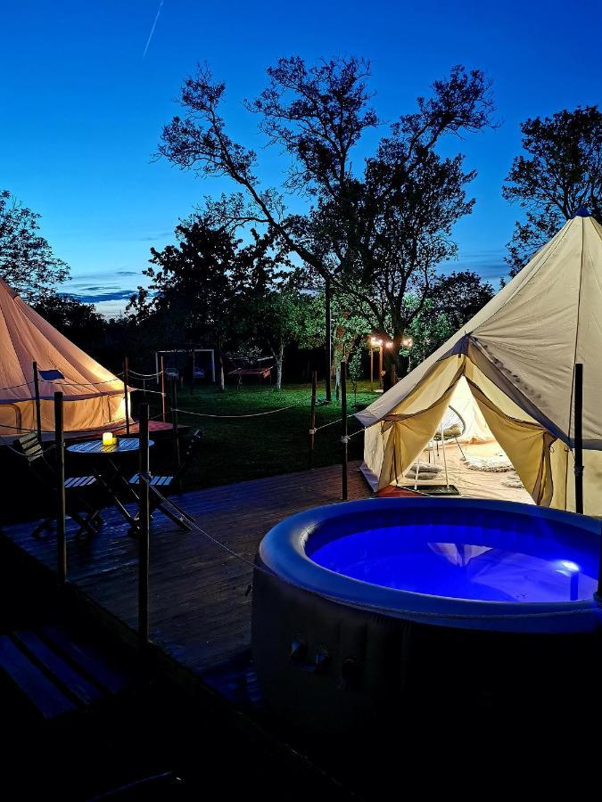 Bălan Green Garden Glamping Retezat מראה חיצוני תמונה